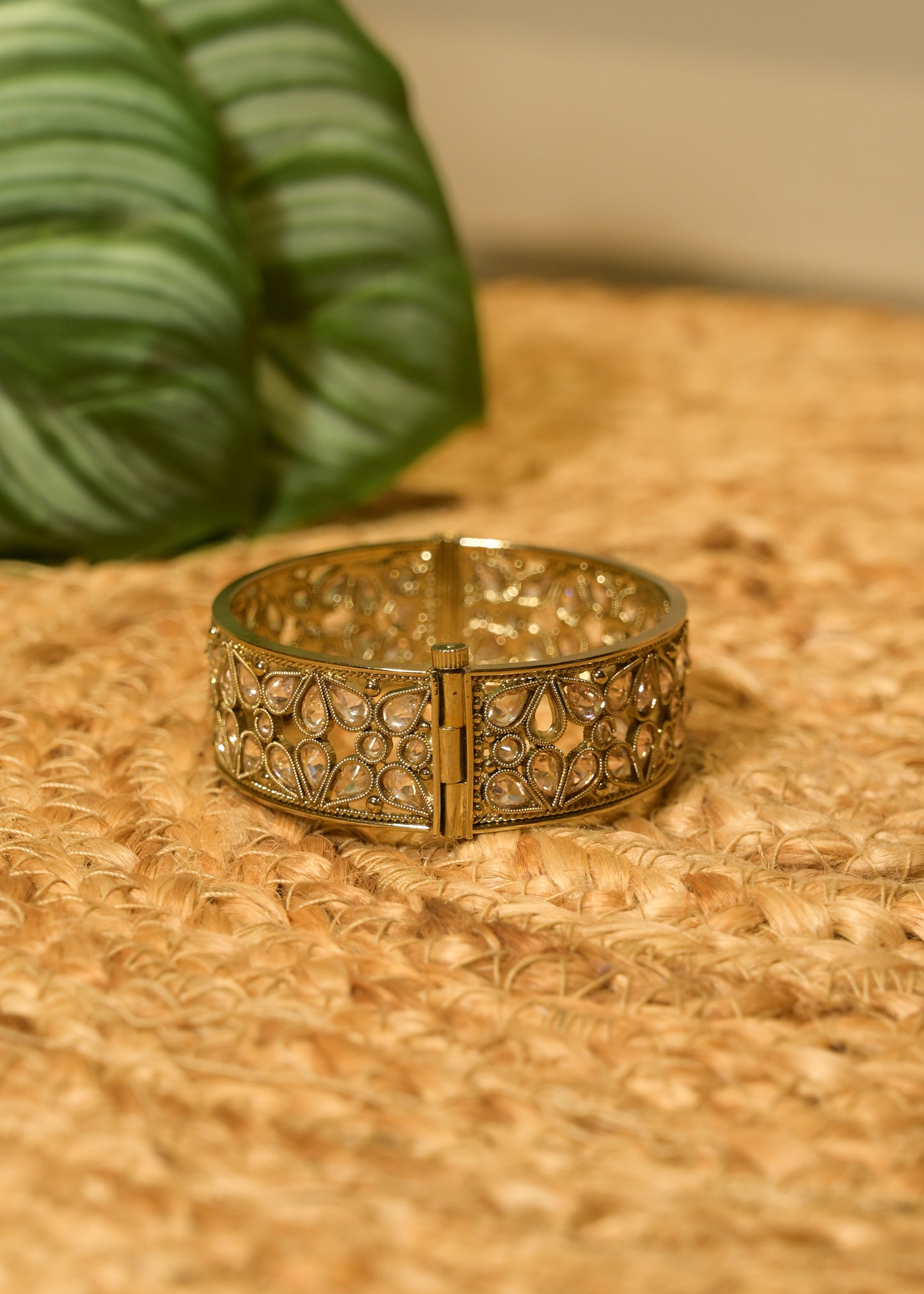 Aaina Jaali Kada Bangles Set