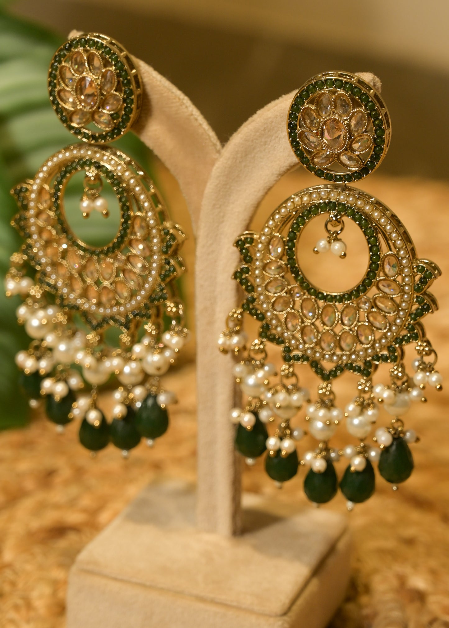 Panna Pushpa Chandbalis Earrings