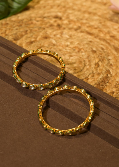 Nazakat Kundan Kada Bangle Set