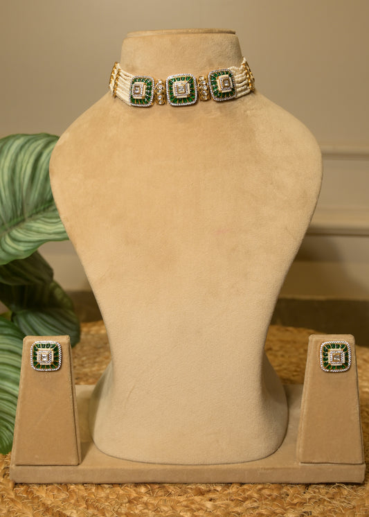 Emerald Green Pearl & Stud Choker Set
