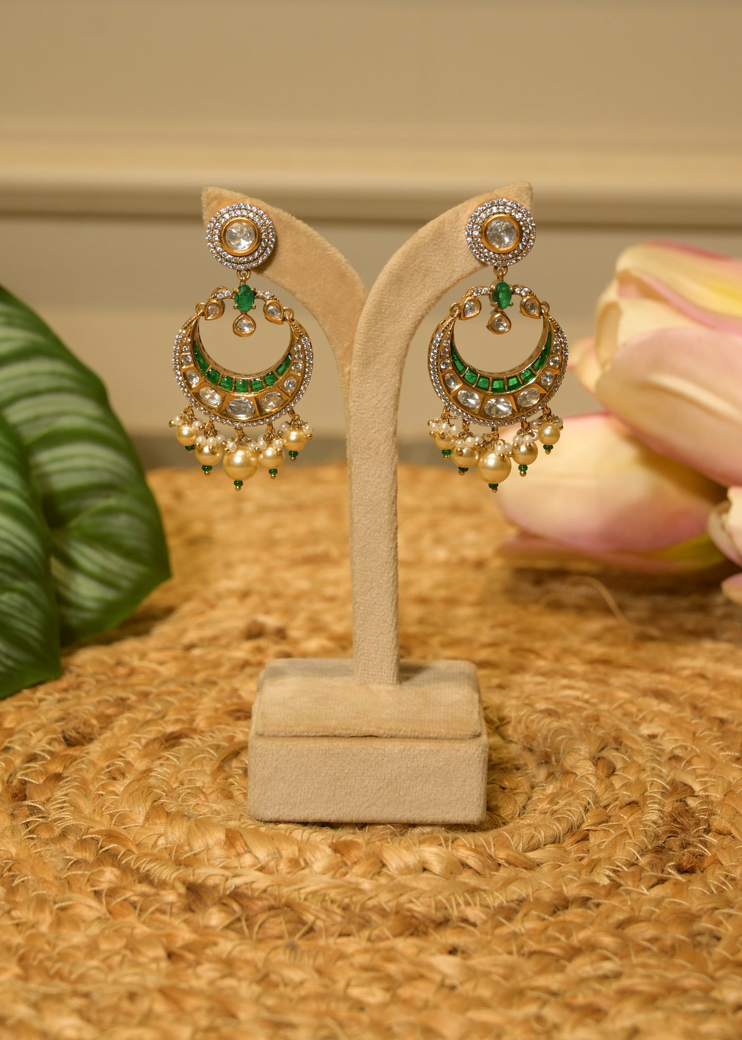 Zamrud Chandbali Earrings