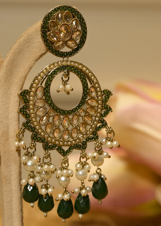 Panna Pushpa Chandbalis Earrings