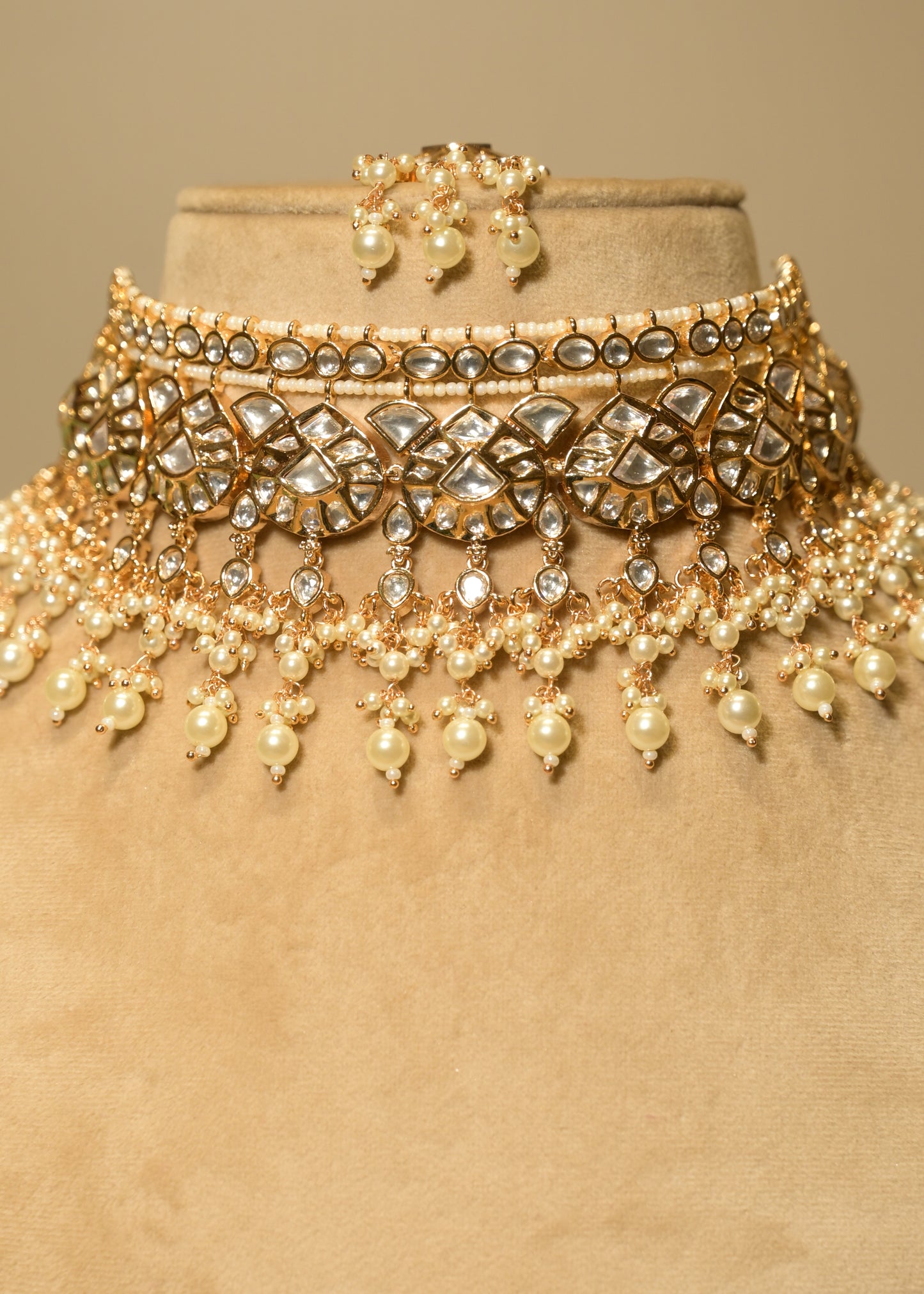 Rosette Pearl Polki Choker with Tikka