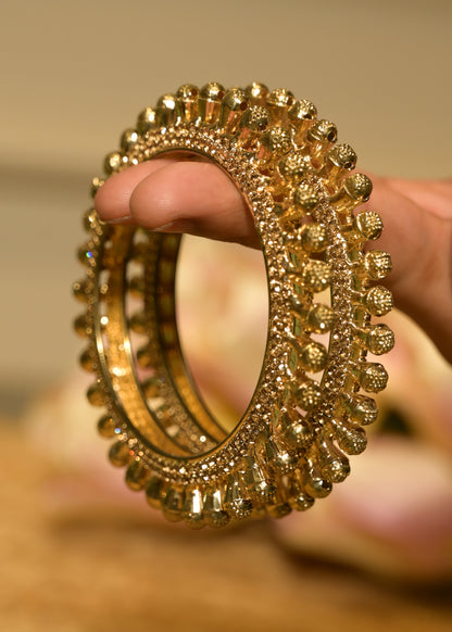 Maharani Boondi Kada Bangles Set