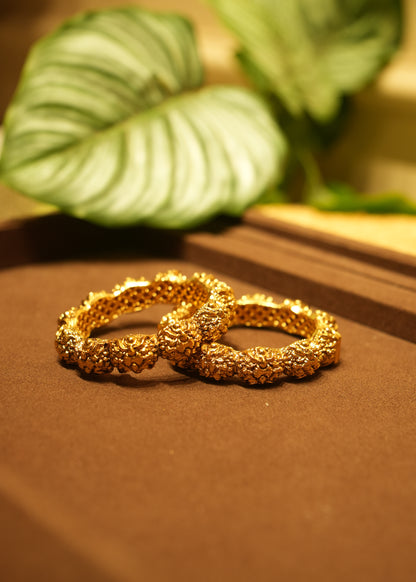 Anarkali Textured Gold Nakashi Kada Bangle Pair
