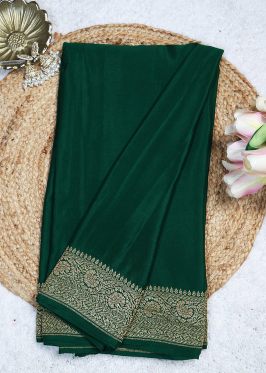 Deeya Plain Green Banarasi Pure Crepe Saree with Unstitched Blouse