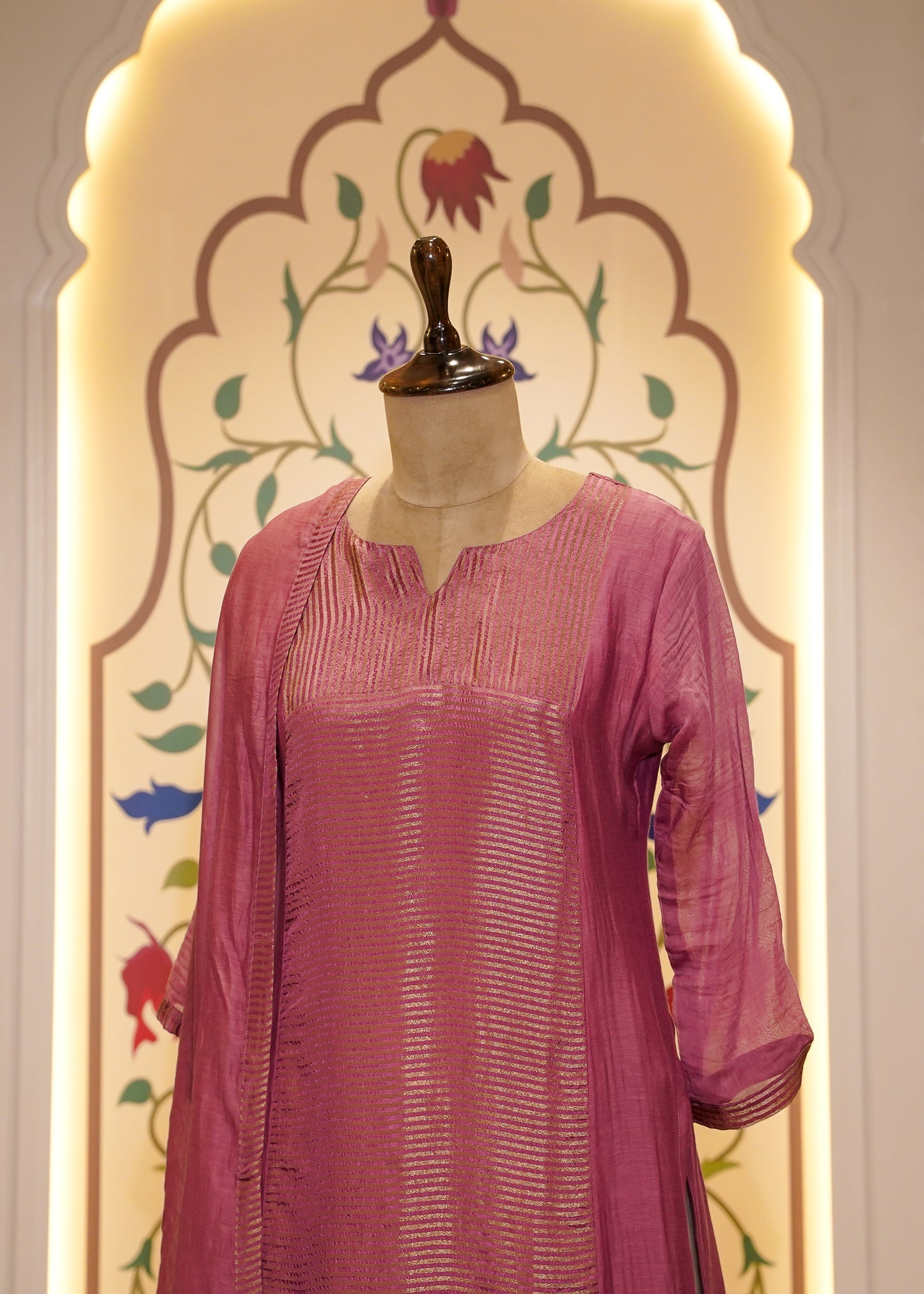 Dusty Pink Mul Cotton Weaved 3 pc Kurti Set