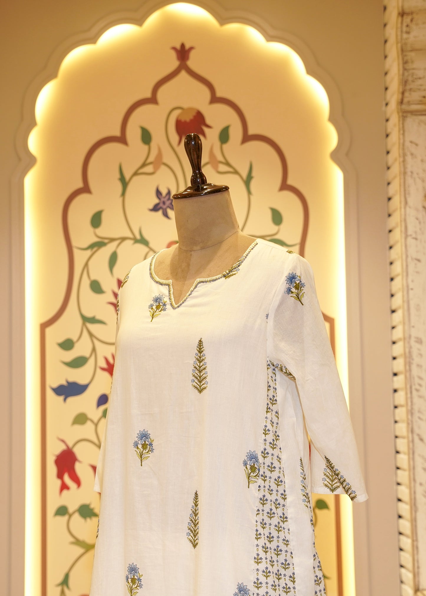 Inayat White Paisley Stitched Suit Set