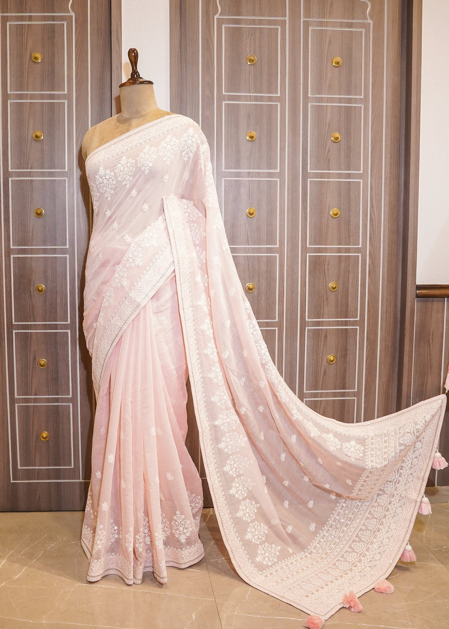 Pink Mul Cotton Thread Embroidered Saree with Unstitched Blouse