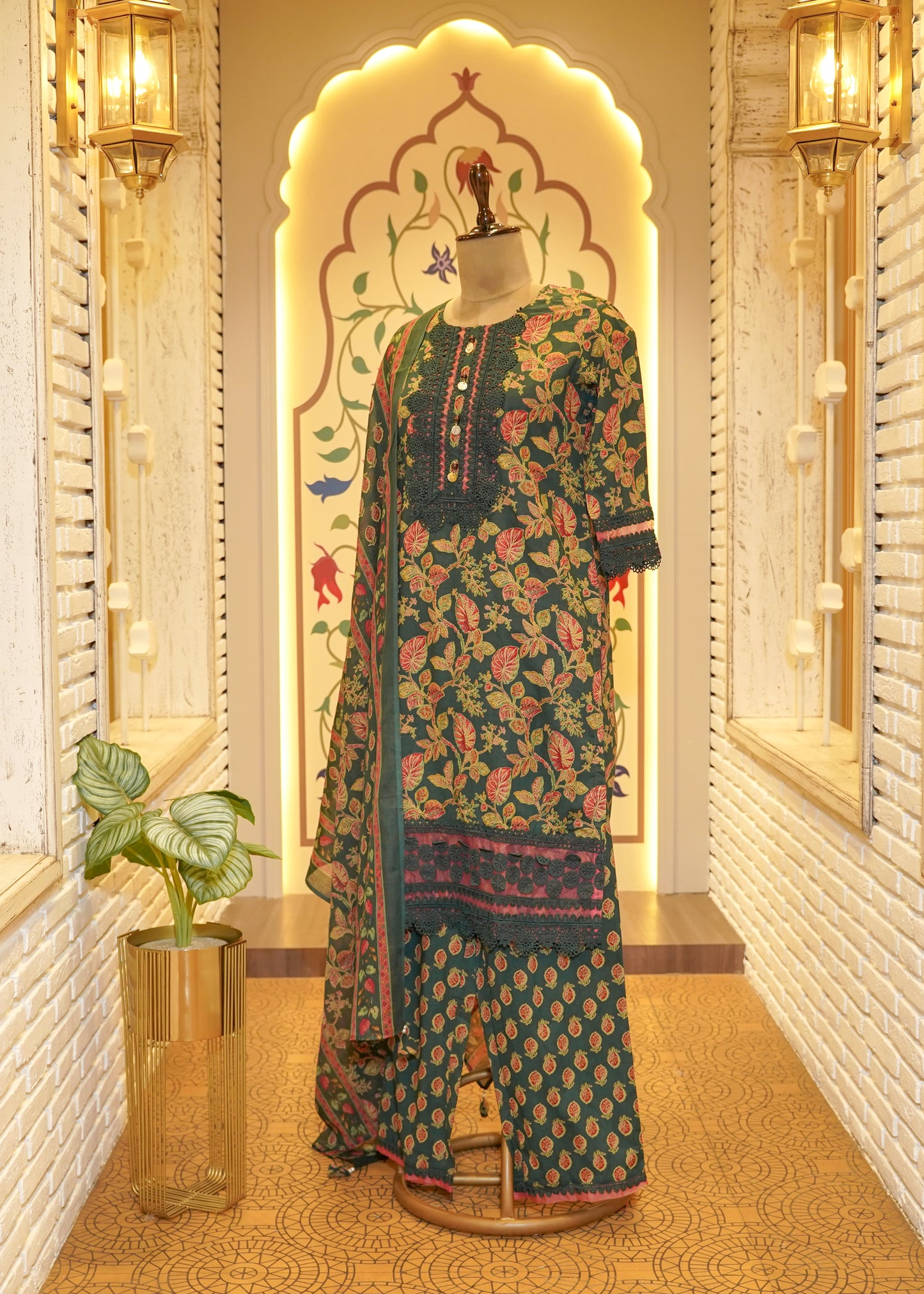 Vanya Stitched Suit Set