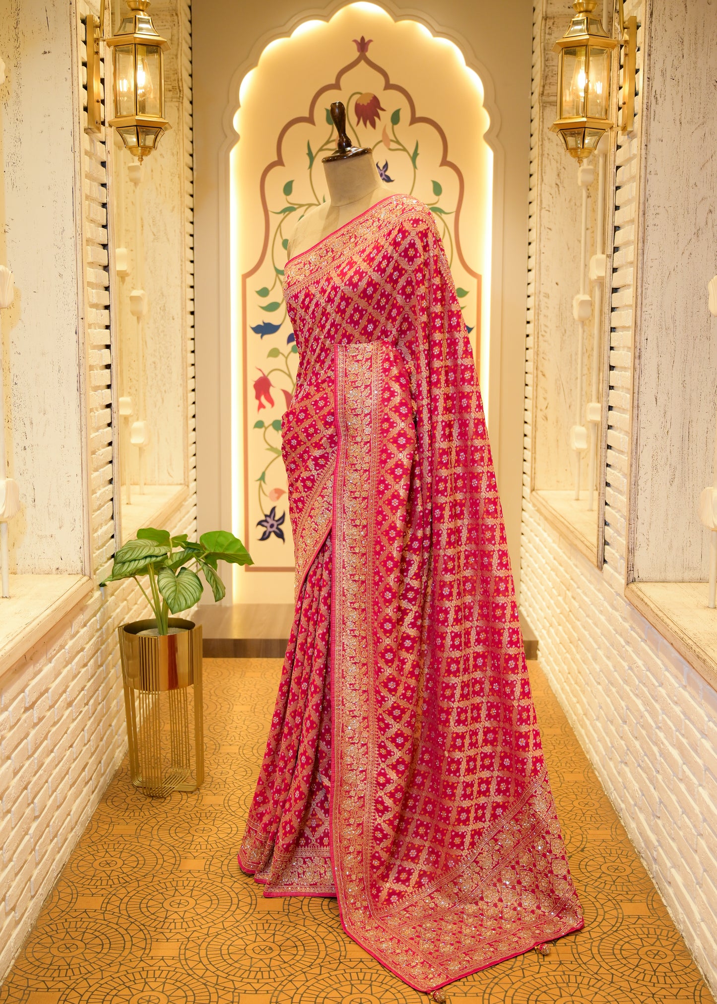 Gulbhaar Bandhani Rani Pink Saree Unstitched Blouse
