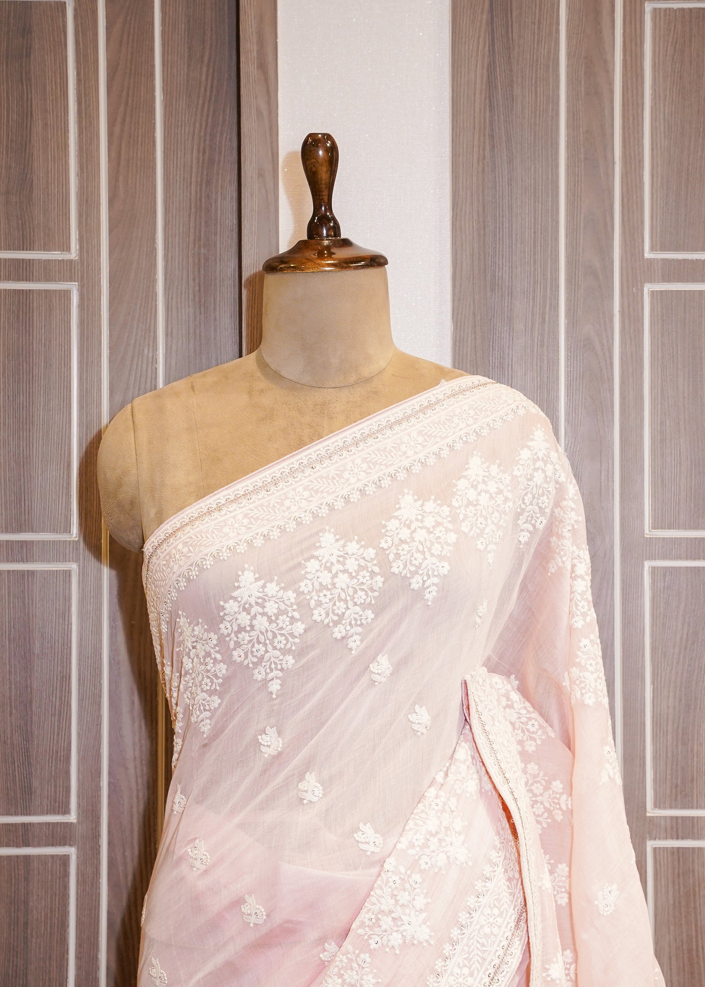 Pink Mul Cotton Thread Embroidered Saree with Unstitched Blouse