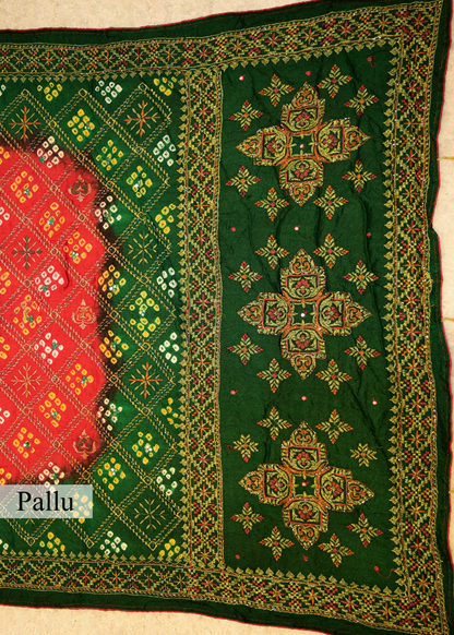 Green & Red Bhandhani Gajji Contrasting Saree with Unstitched Blouse