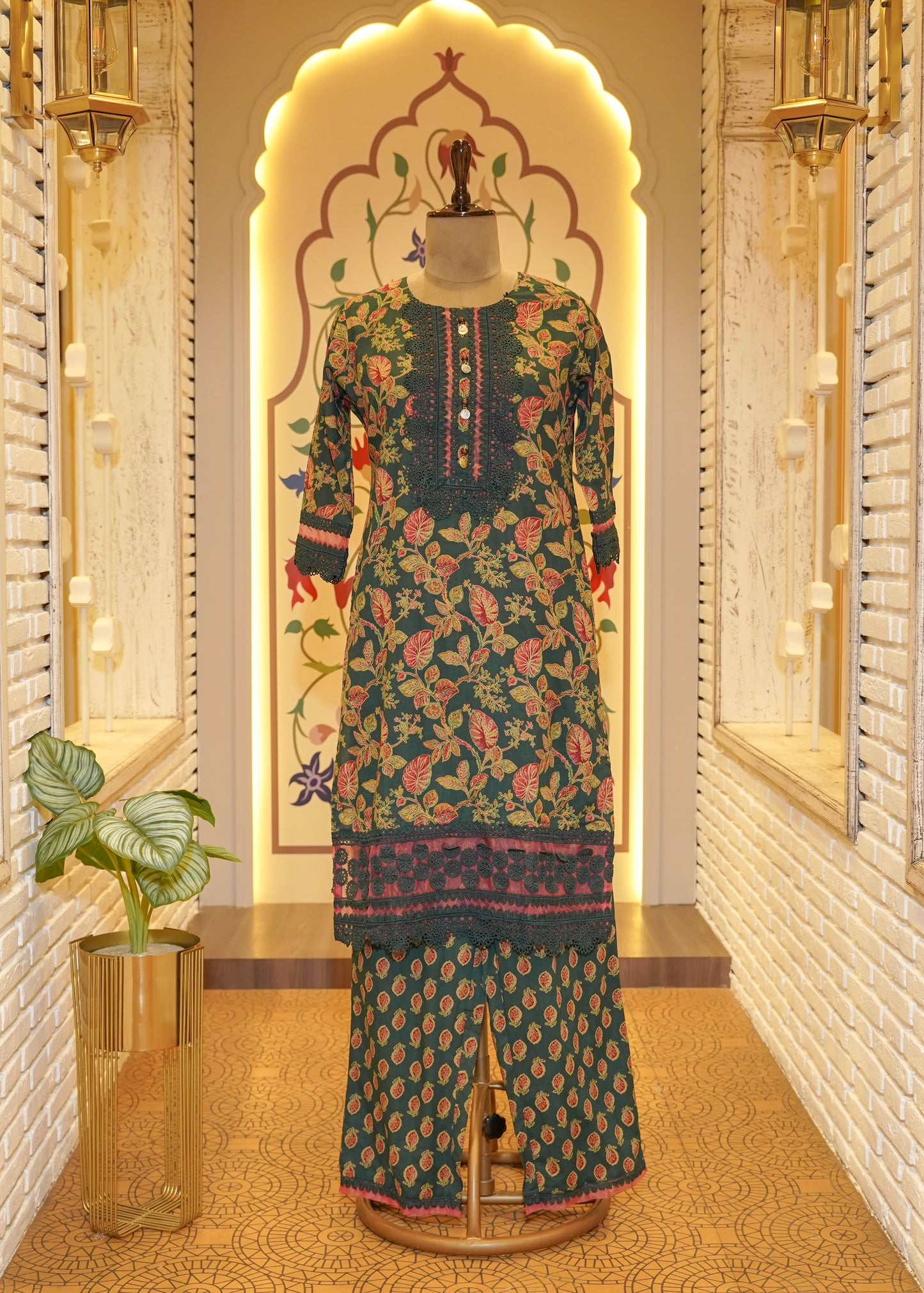 Vanya Stitched Suit Set