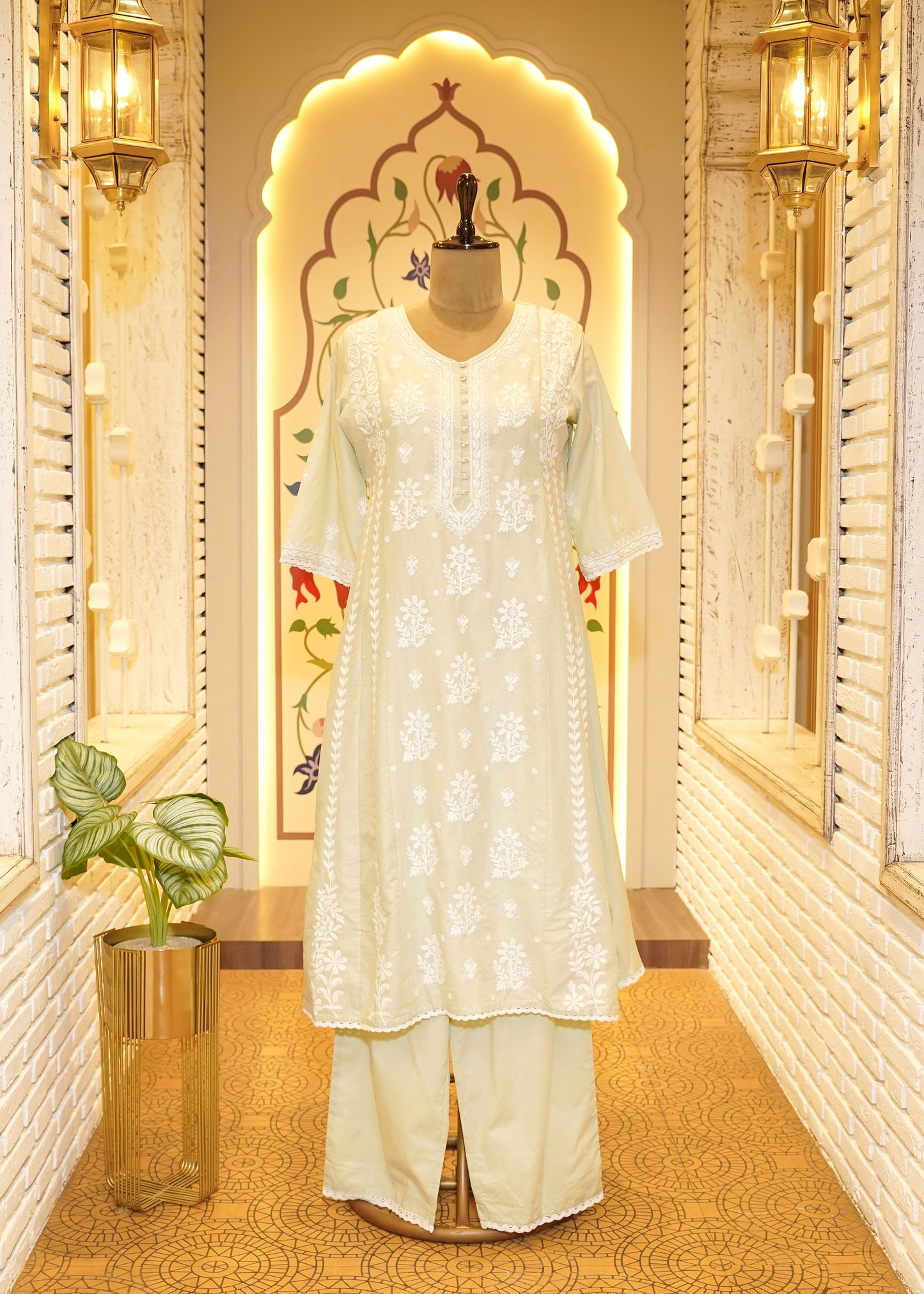 Mireya Pista Comfy Stitched Suit Set