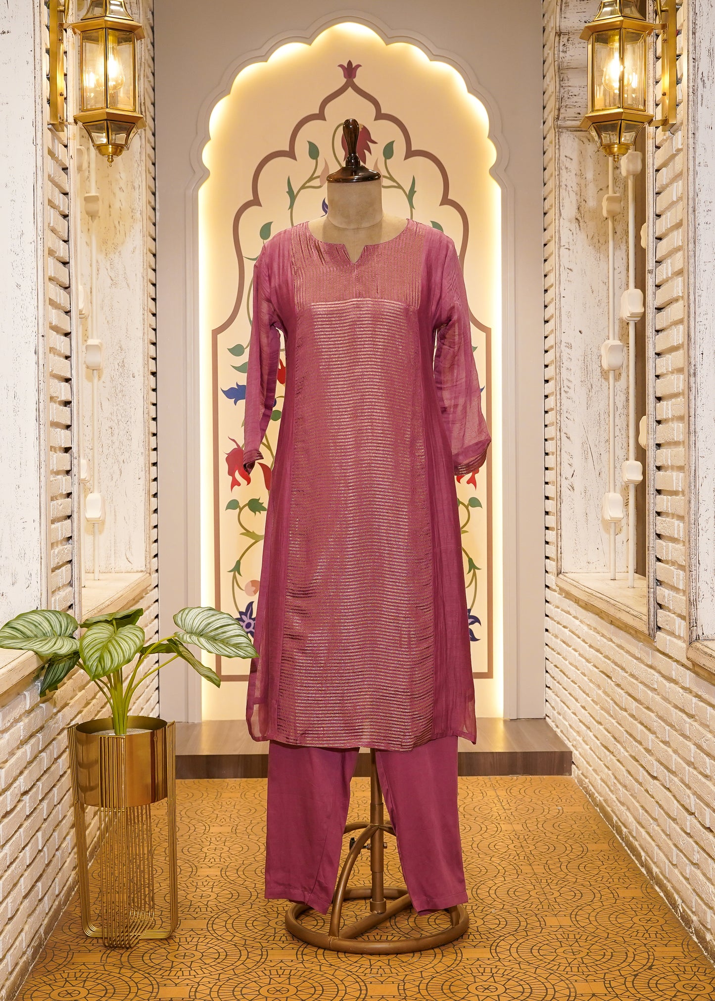 Dusty Pink Mul Cotton Weaved 3 pc Kurti Set