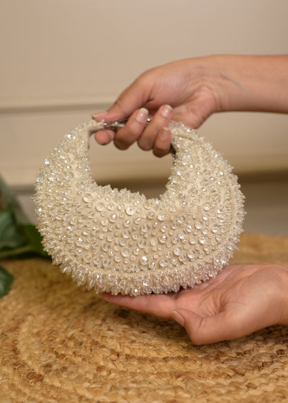Ivory U Shaped Stud Potlis