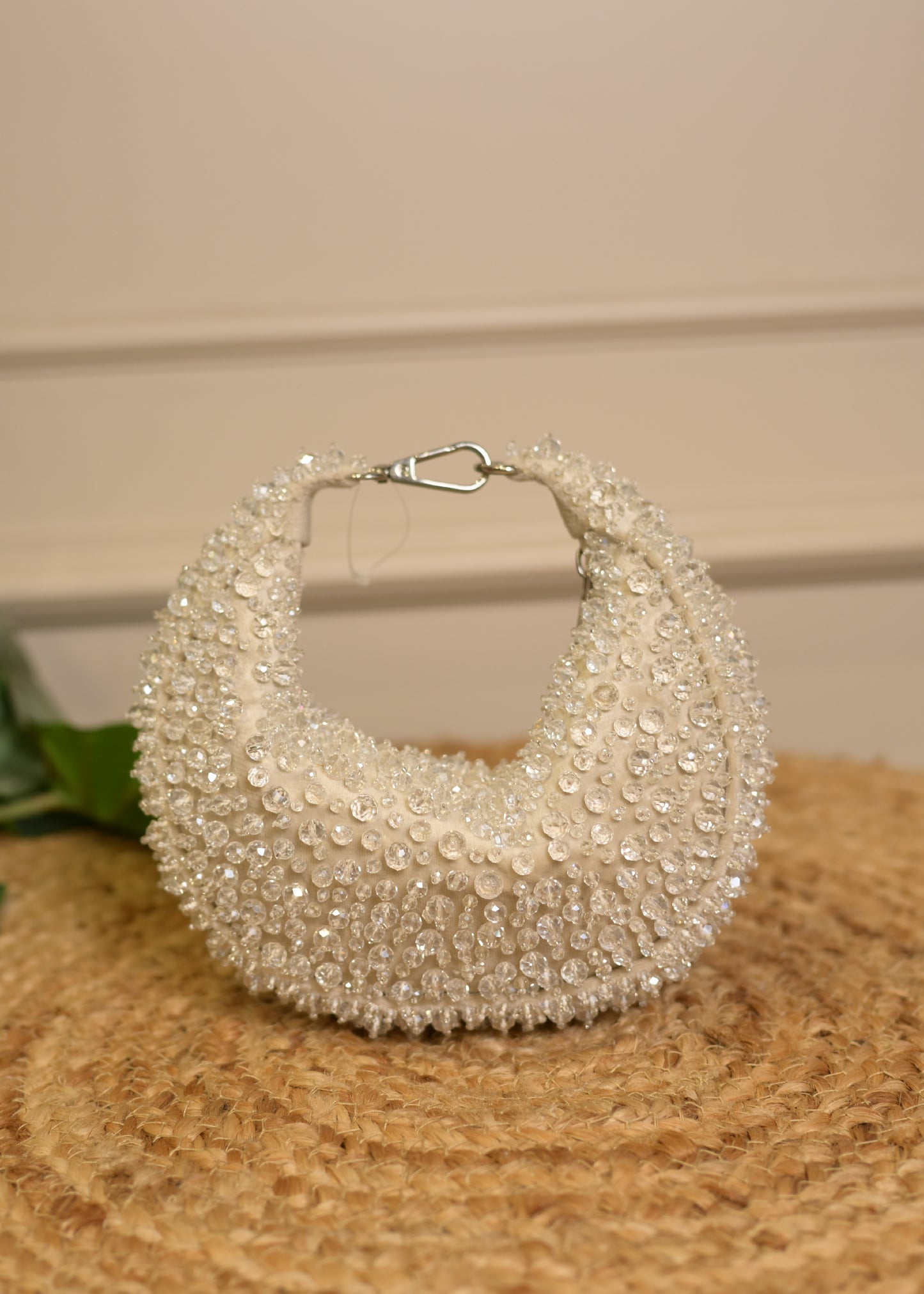 Ivory U Shaped Stud Potlis