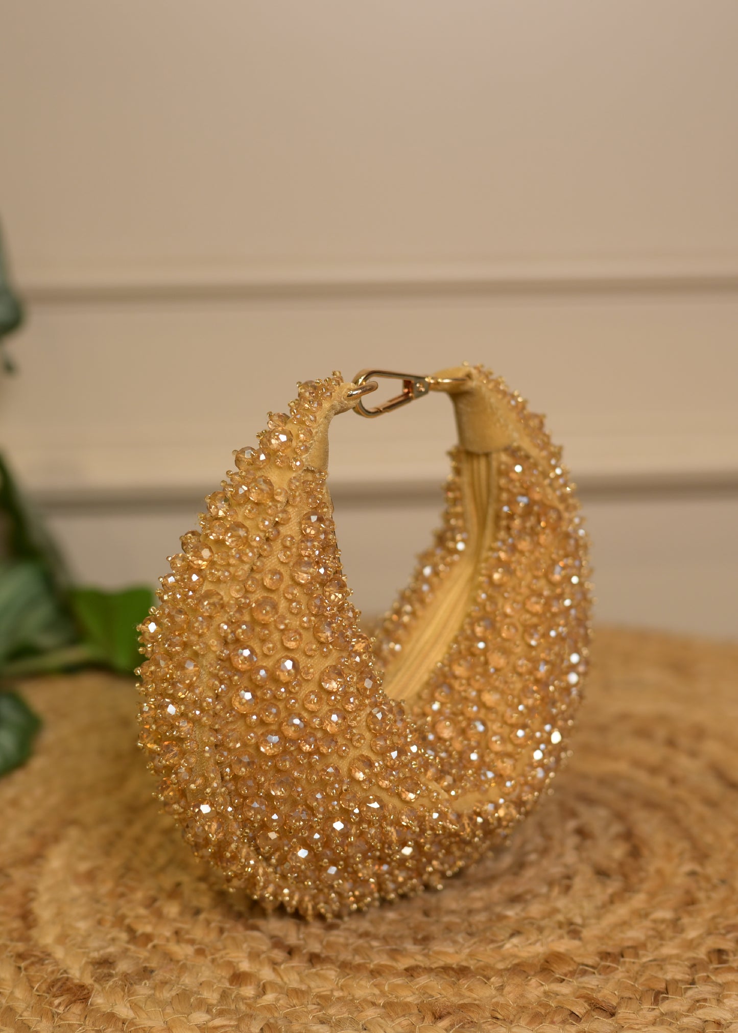 Golden U Shaped Stud Potlis